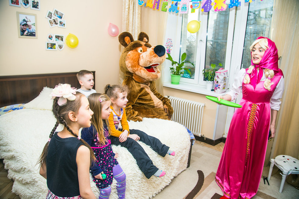 Аниматоры Маша и Медведь на детском празднике